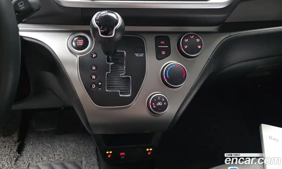 Kia Ray 2022 1.0 автомат (гидро), фото 12