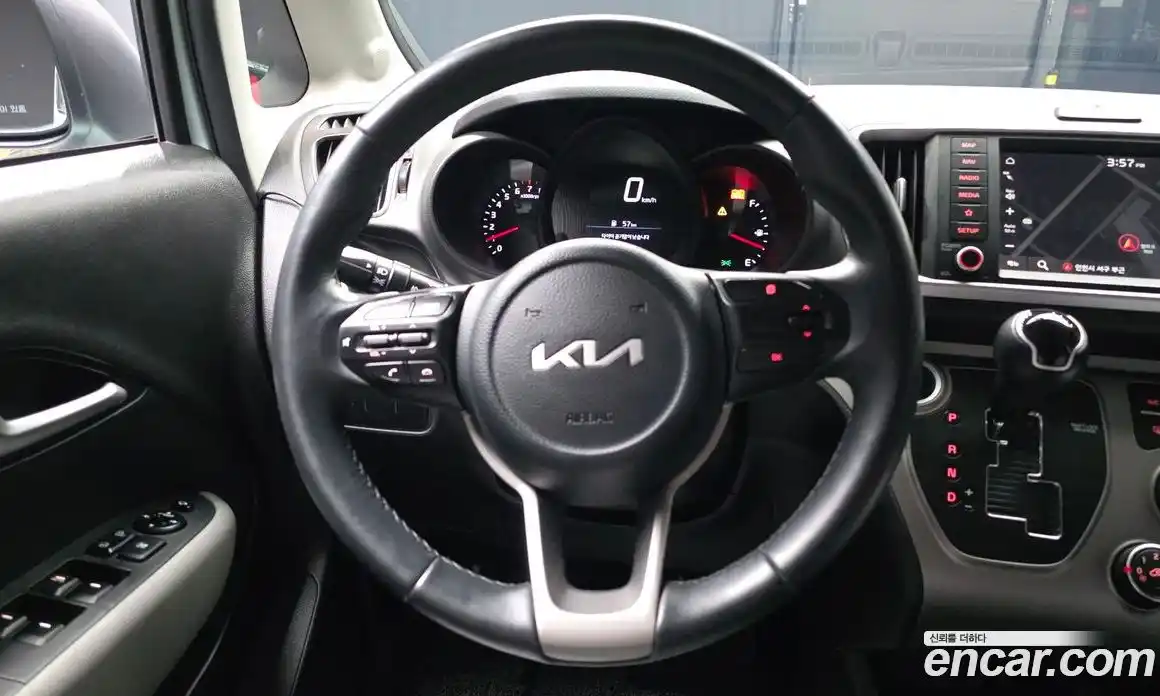 Kia Ray 2022 1.0 автомат (гидро), фото 19