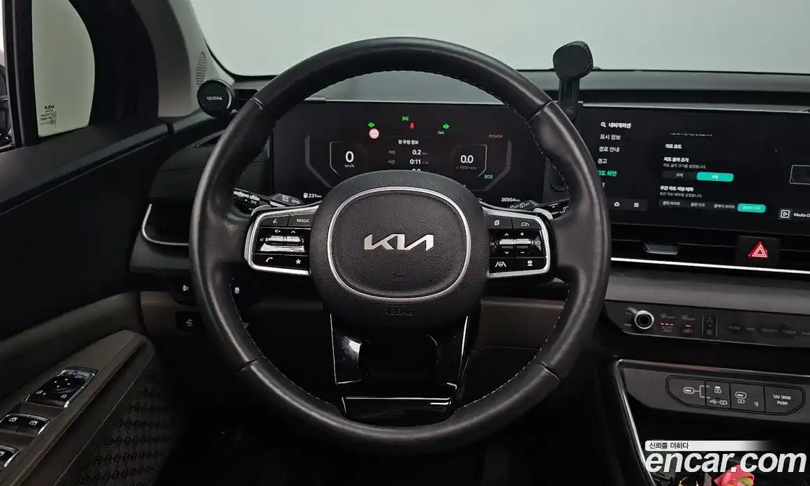 Kia Carnival 2024 1.6 автомат (гидро), фото 18