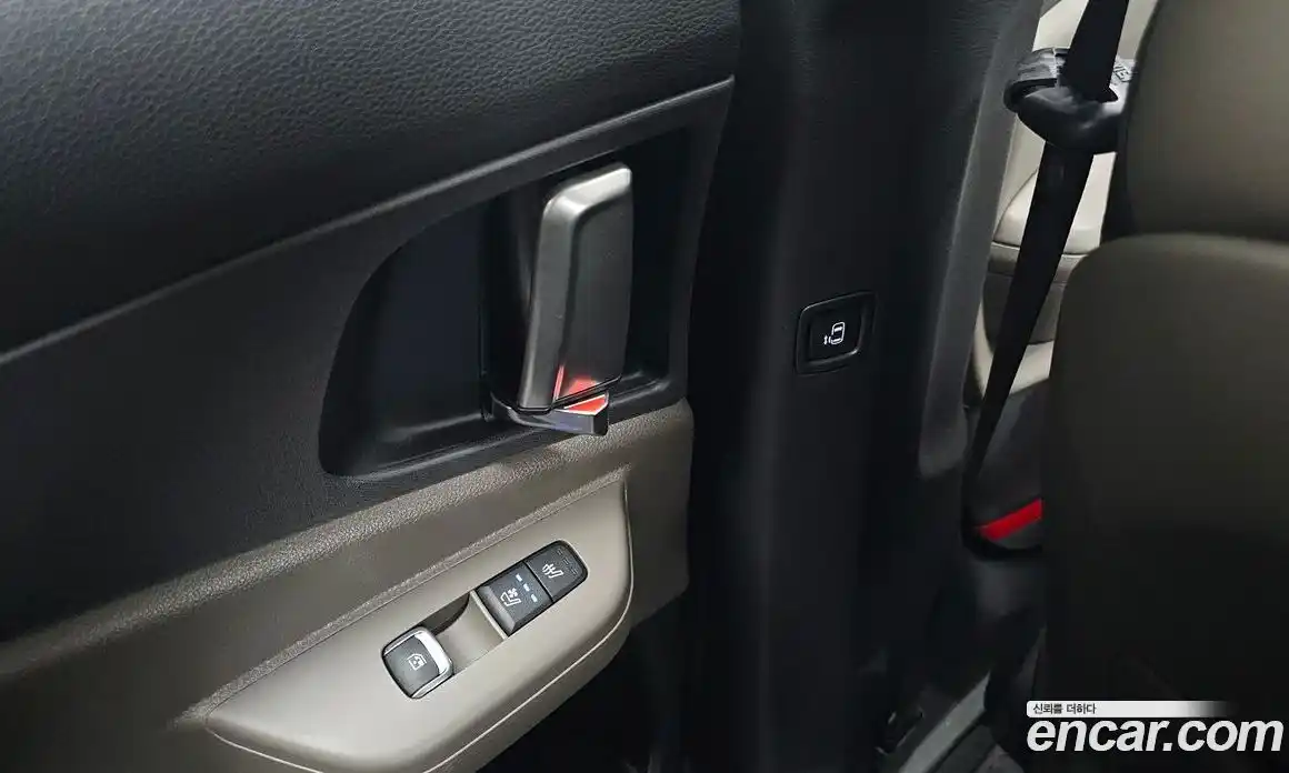 Kia Carnival 2024 1.6 автомат (гидро), фото 23