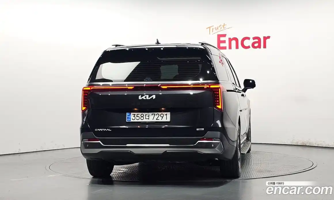 Kia Carnival 2024 1.6 автомат (гидро), фото 3