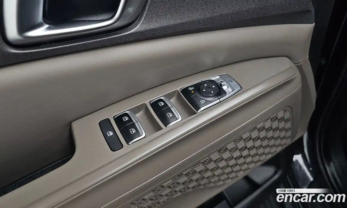 Kia Carnival 2024 1.6 автомат (гидро), фото 33