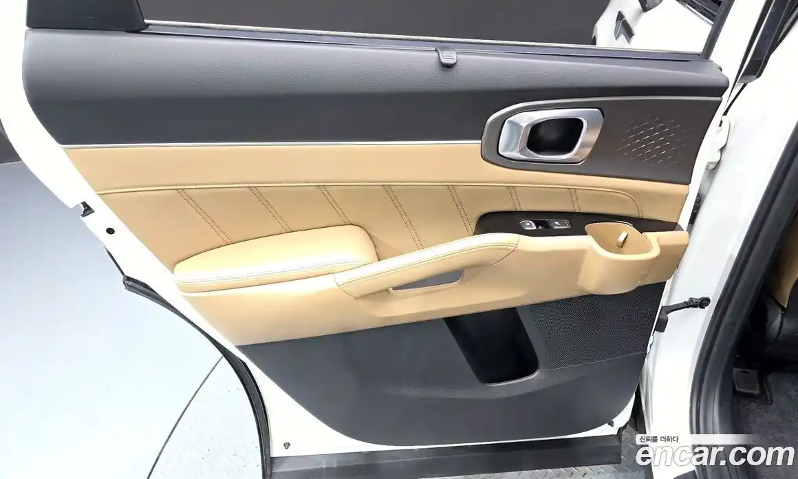 Kia Sorento 2023 1.6 автомат (гидро), фото 15
