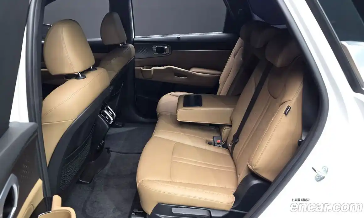 Kia Sorento 2023 1.6 автомат (гидро), фото 18