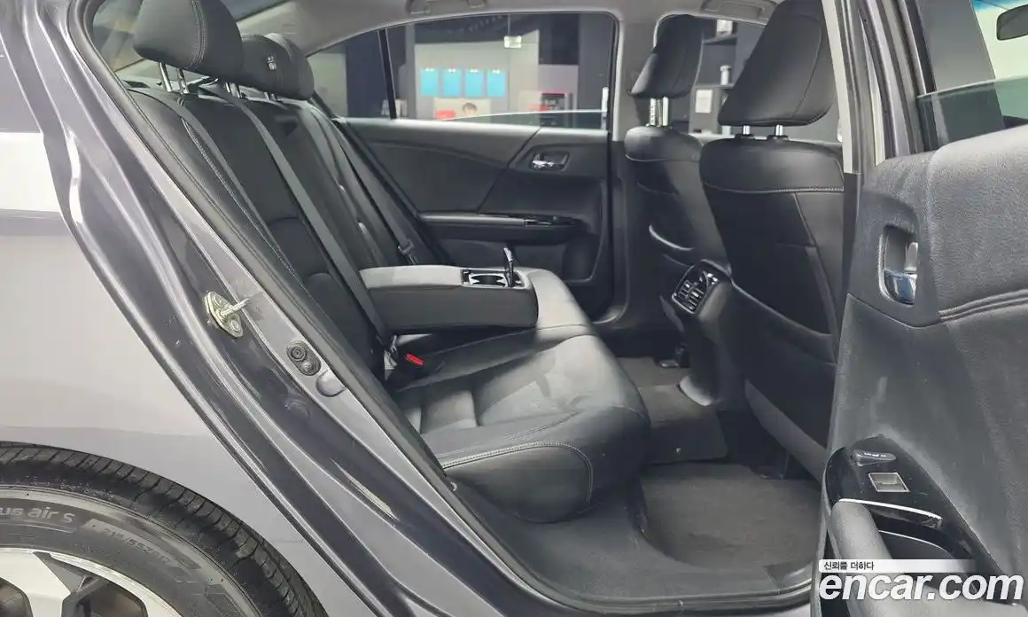 Honda Accord 2016 2.4 автомат (гидро), фото 12