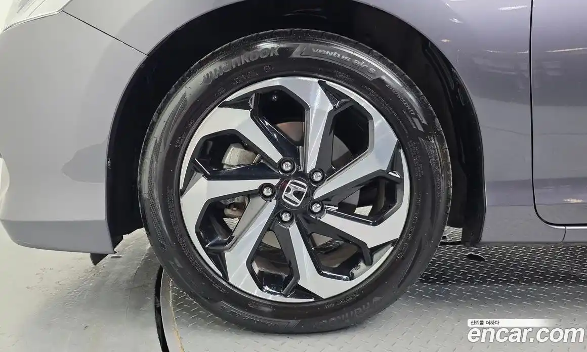 Honda Accord 2016 2.4 автомат (гидро), фото 5
