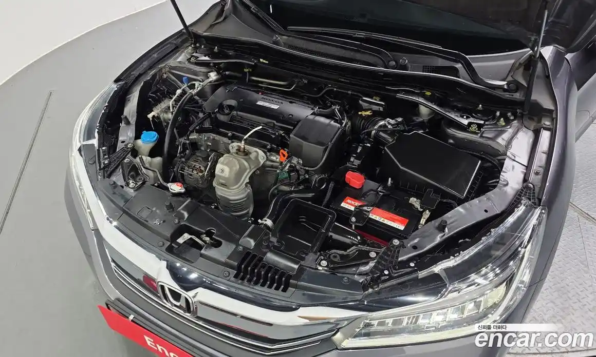 Honda Accord 2016 2.4 автомат (гидро), фото 6
