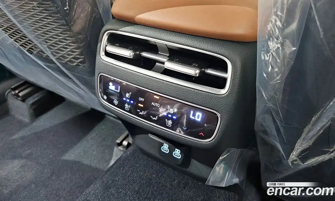 Genesis GV70 2025 2.5 автомат (гидро), фото 28