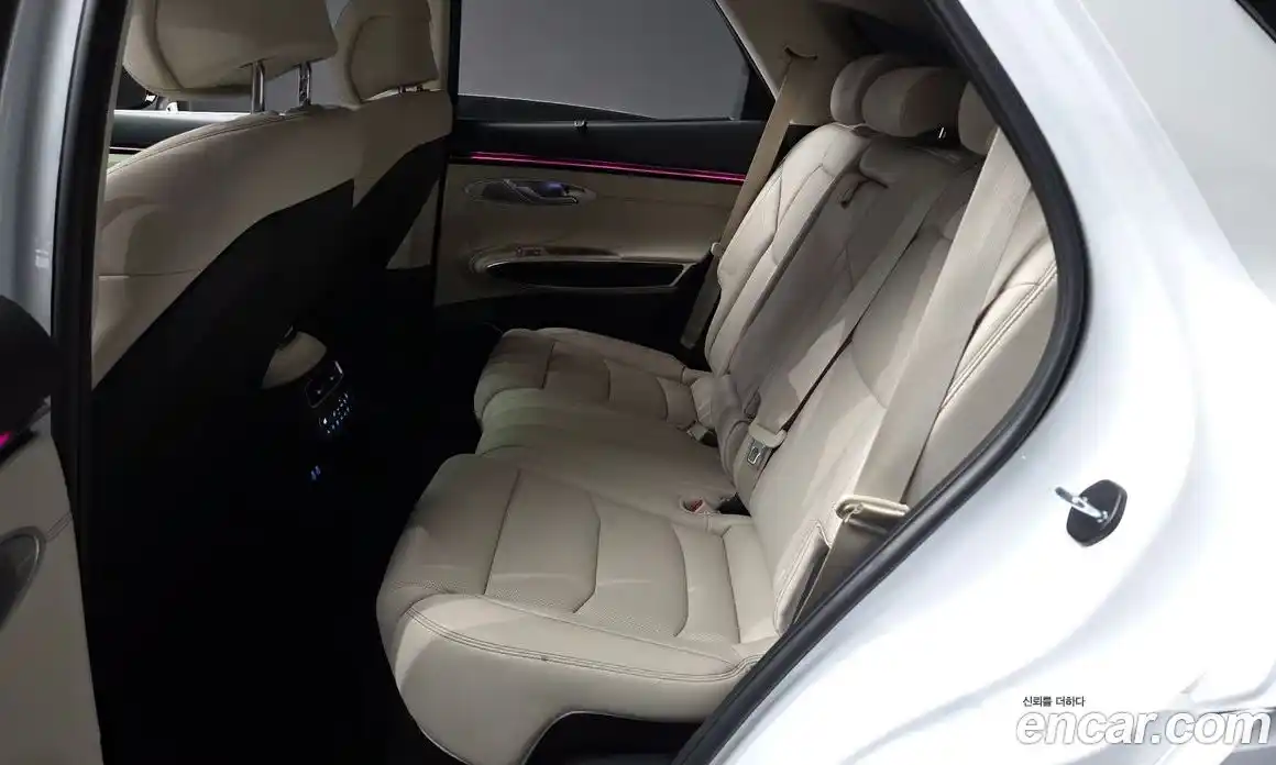 Genesis GV70 2024 2.5 автомат (гидро), фото 16