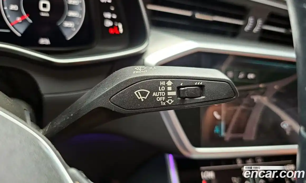 Audi A6 2020 2.0 автомат (гидро), фото 17