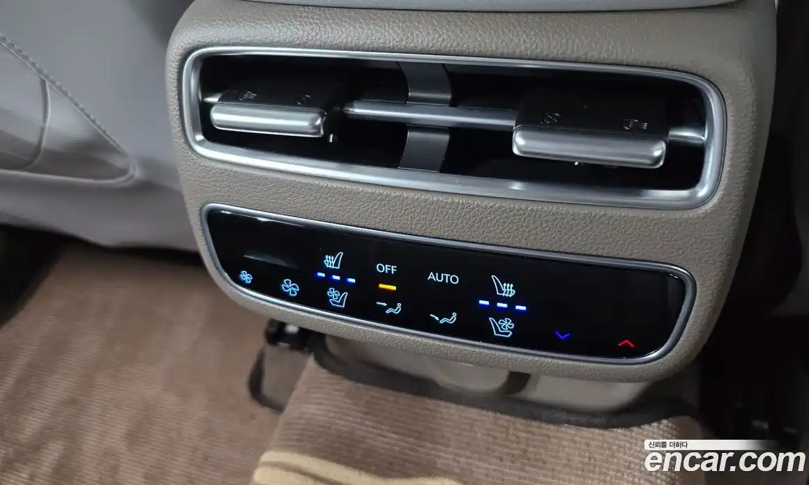 Genesis GV70 2024 2.5 автомат (гидро), фото 35