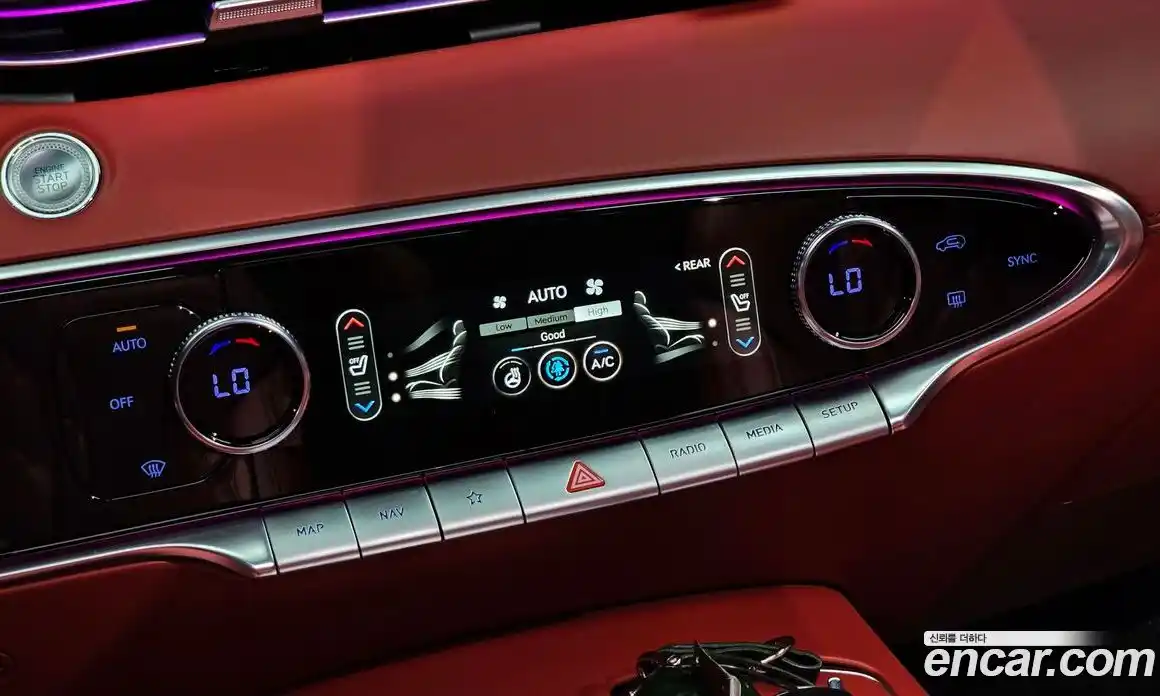 Genesis GV70 2023 2.5 автомат (гидро), фото 24
