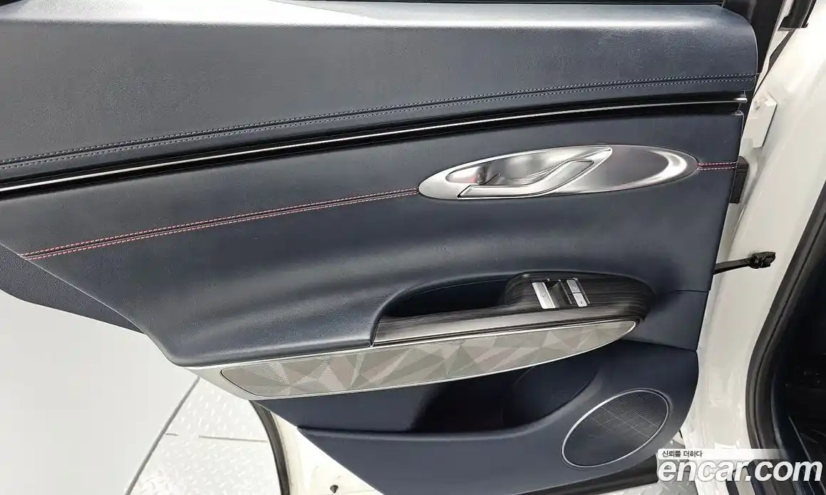 Genesis GV70 2021 2.5 автомат (гидро), фото 15