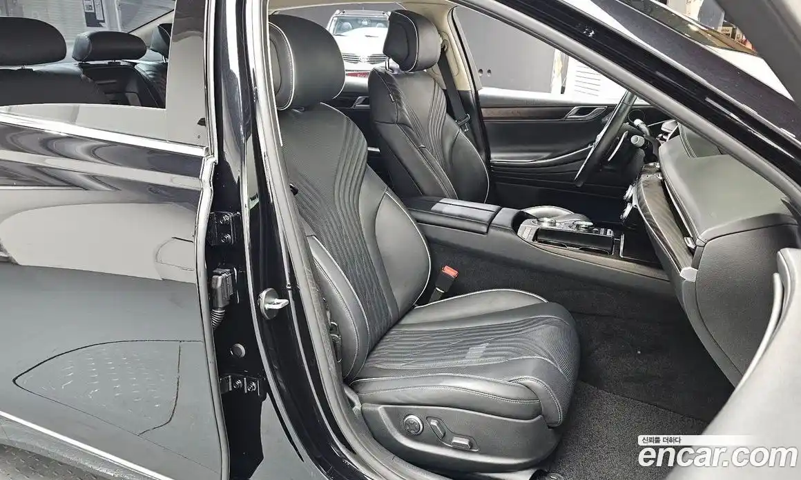 Genesis G80 2023 2.5 автомат (гидро), фото 12