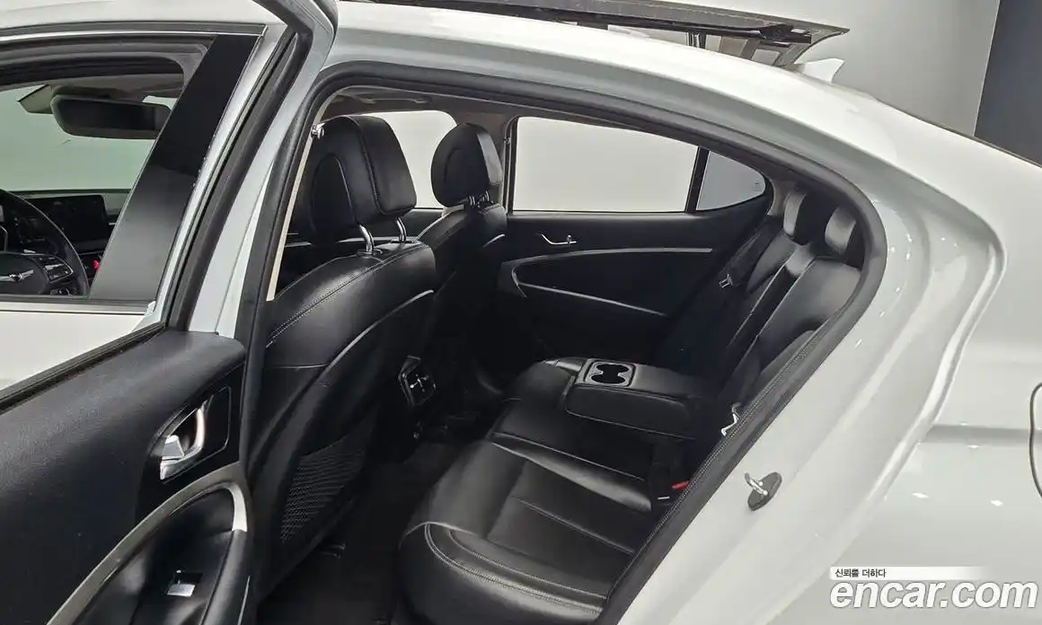 Genesis G70 2021 2.0 автомат (гидро), фото 12
