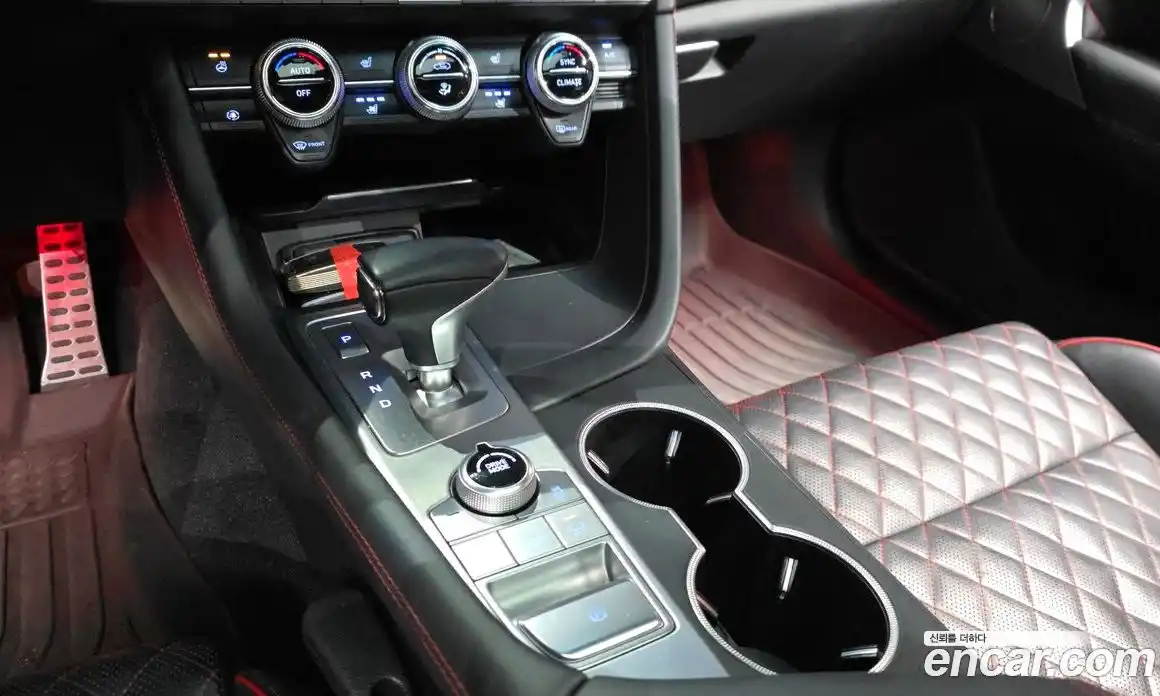 Genesis G70 2019 2.0 автомат (гидро), фото 9