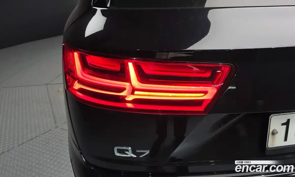 Audi Q7 2019 2.0 автомат (гидро), фото 8