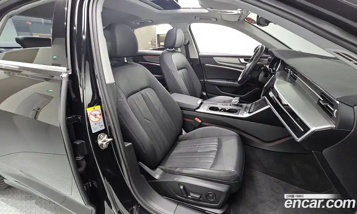 Audi A6 2021 2.0 автомат (гидро), фото 16