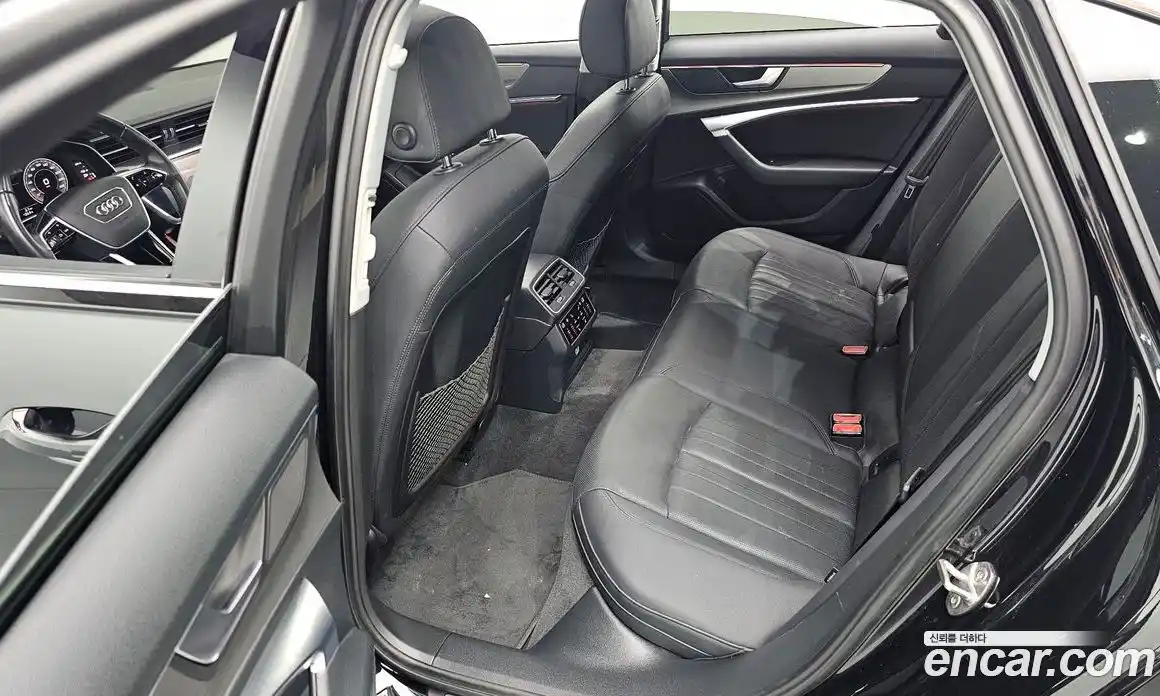 Audi A6 2021 2.0 автомат (гидро), фото 17