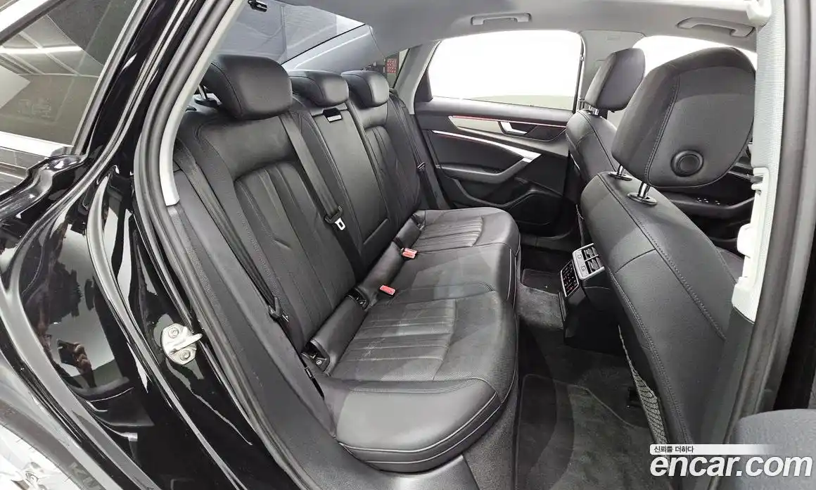 Audi A6 2021 2.0 автомат (гидро), фото 24