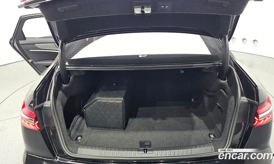 Audi A6 2021 2.0 автомат (гидро), фото 26