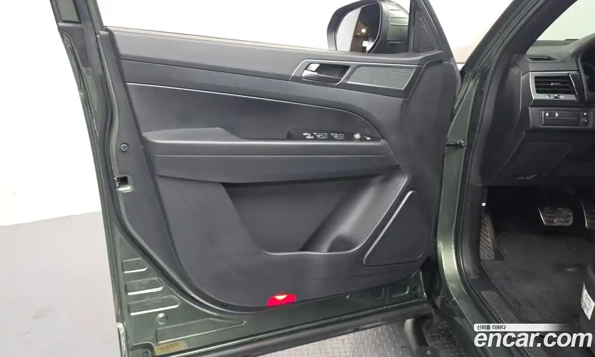 SsangYong Rexton 2022 2.2 автомат (гидро), фото 14