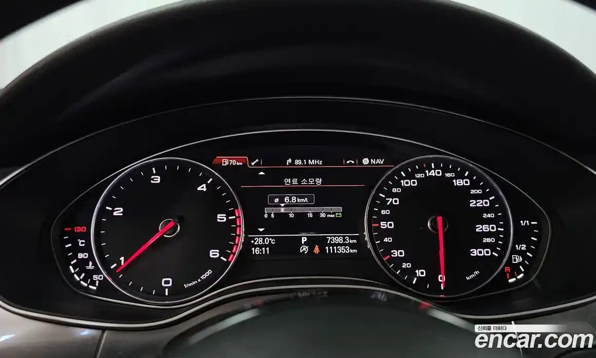 Audi A6 2015 2.0 автомат (гидро), фото 8