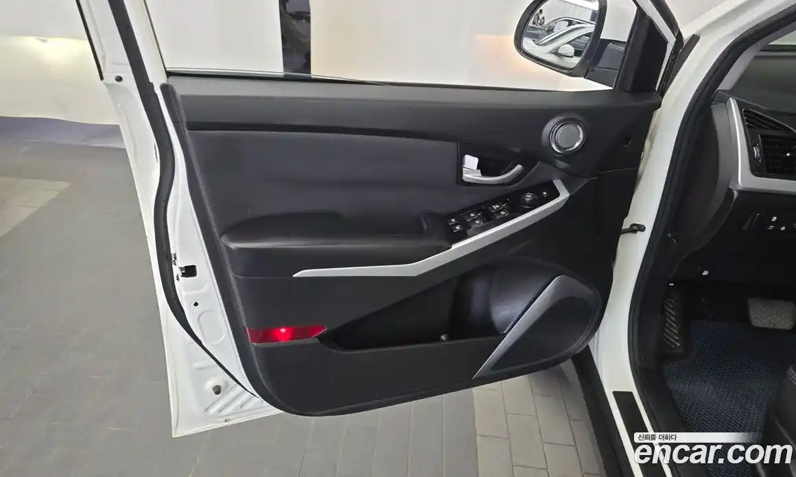 SsangYong Korando 2017 2.2 автомат (гидро), фото 14