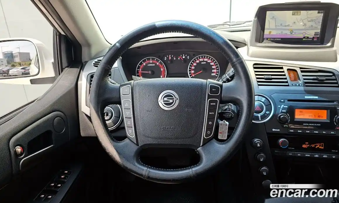 SsangYong Korando 2013 2.0 автомат (гидро), фото 12