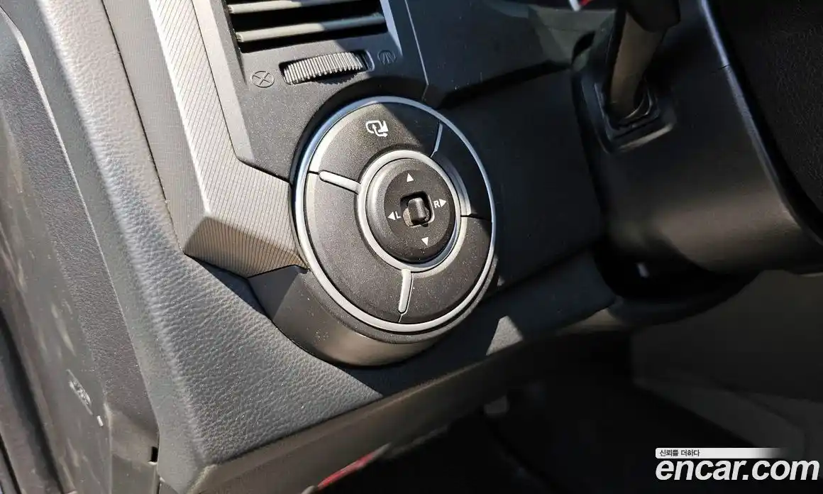 SsangYong Korando 2013 2.0 автомат (гидро), фото 19