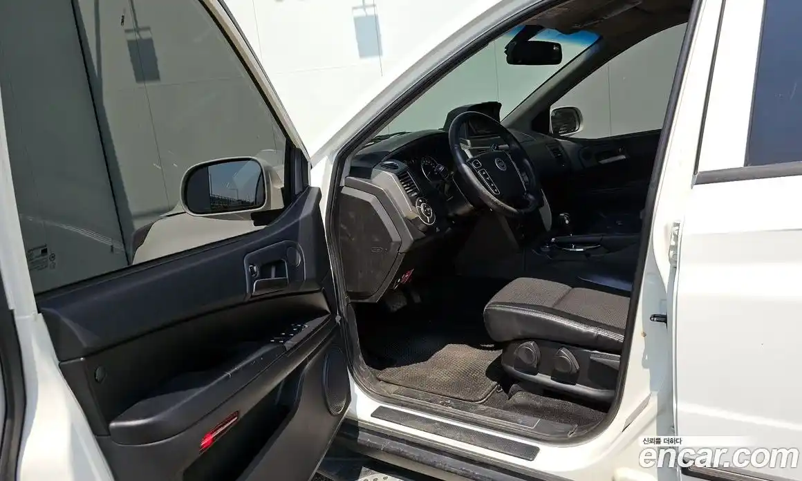 SsangYong Korando 2013 2.0 автомат (гидро), фото 10
