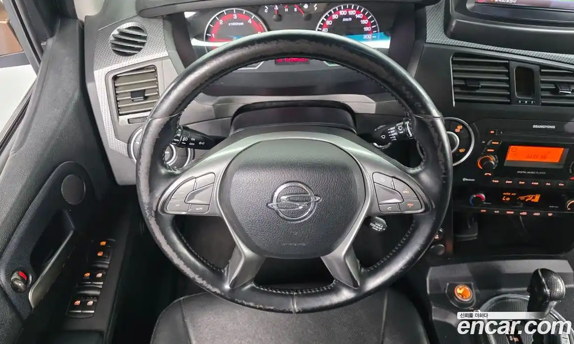 SsangYong Korando 2015 2.0 автомат (гидро), фото 21