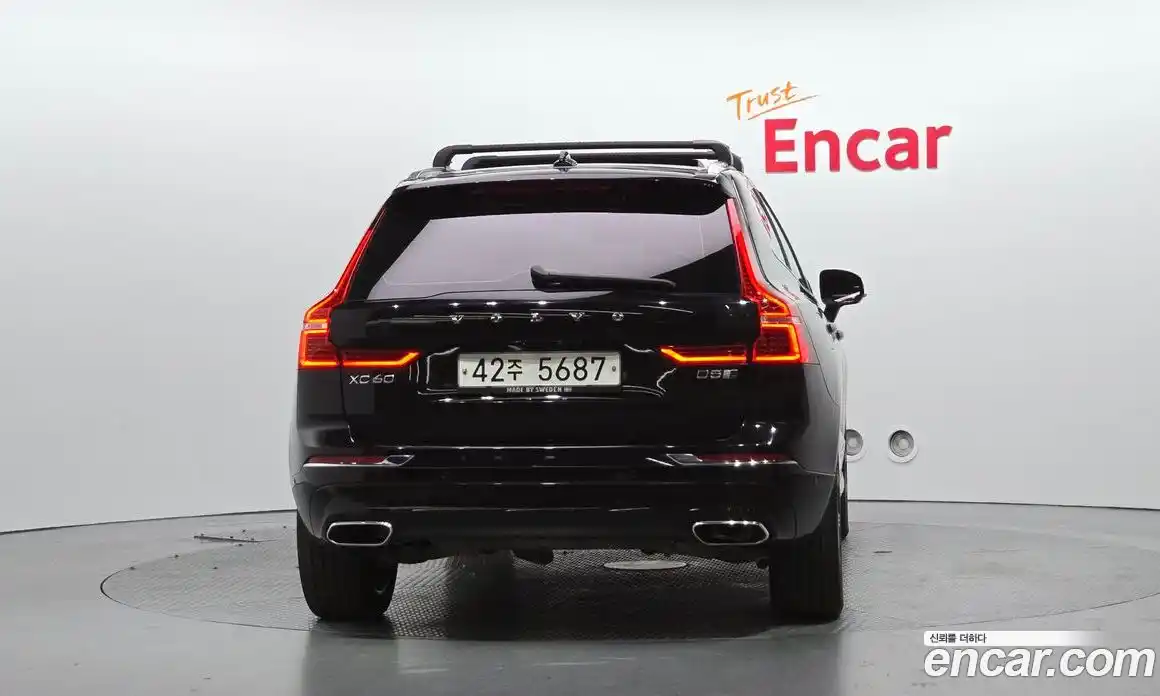 Volvo XC60 2019 2.0 автомат (гидро), фото 4