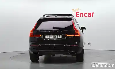 Volvo XC60 2019 2.0 автомат (гидро), миниатюра 4