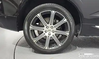 Volvo XC60 2019 2.0 автомат (гидро), миниатюра 5