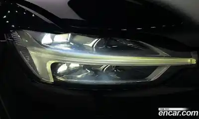 Volvo XC60 2019 2.0 автомат (гидро), миниатюра 8