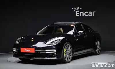 Porsche Panamera, 2023, 15 661 км