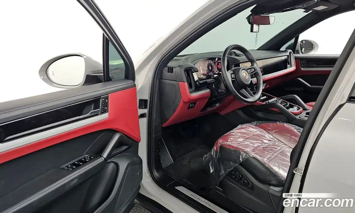 Porsche Cayenne 2024 3.0 автомат (гидро), фото 13