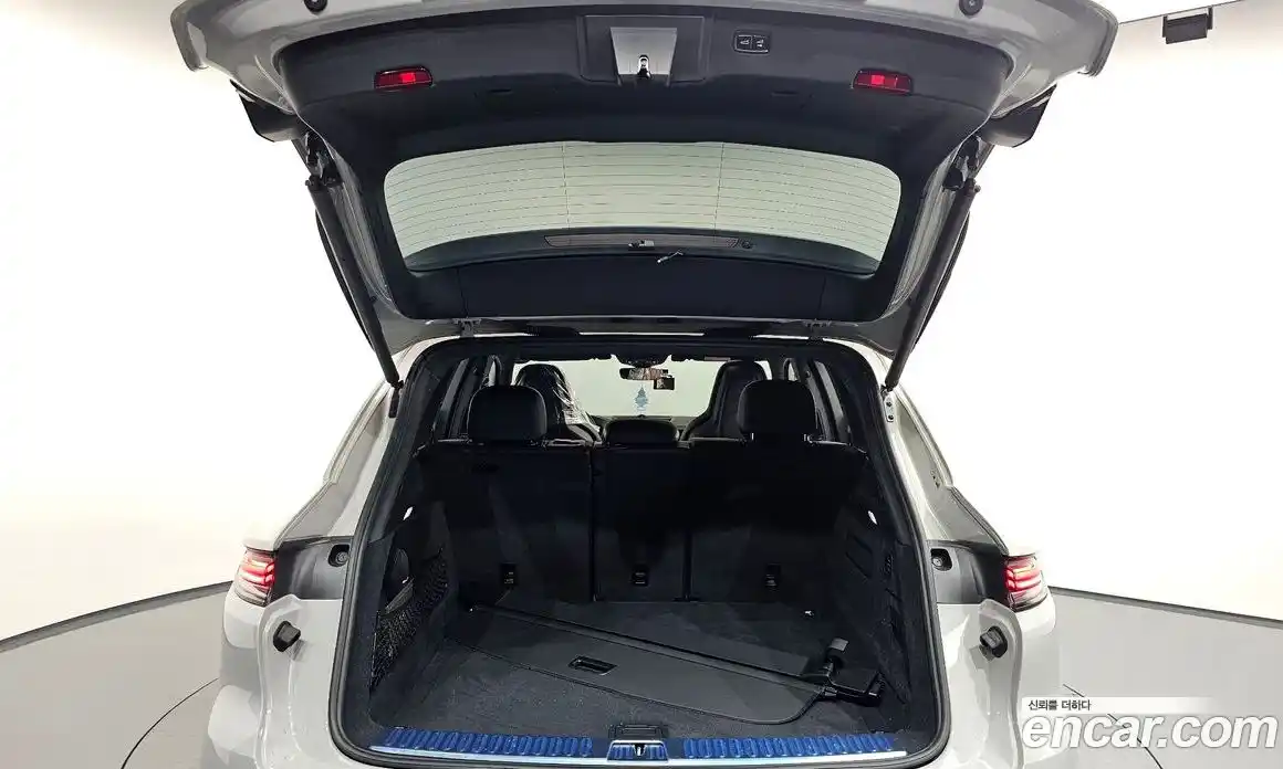 Porsche Cayenne 2024 3.0 автомат (гидро), фото 24