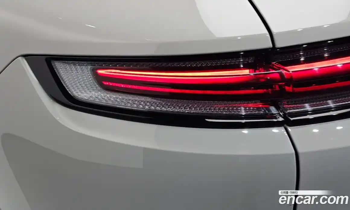Porsche Cayenne 2024 3.0 автомат (гидро), фото 9