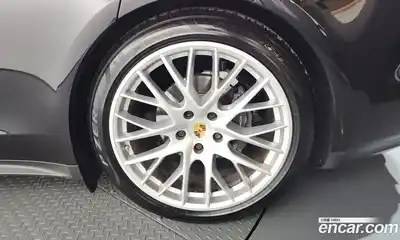 Porsche Panamera 2018 3.0 автомат (гидро), миниатюра 6