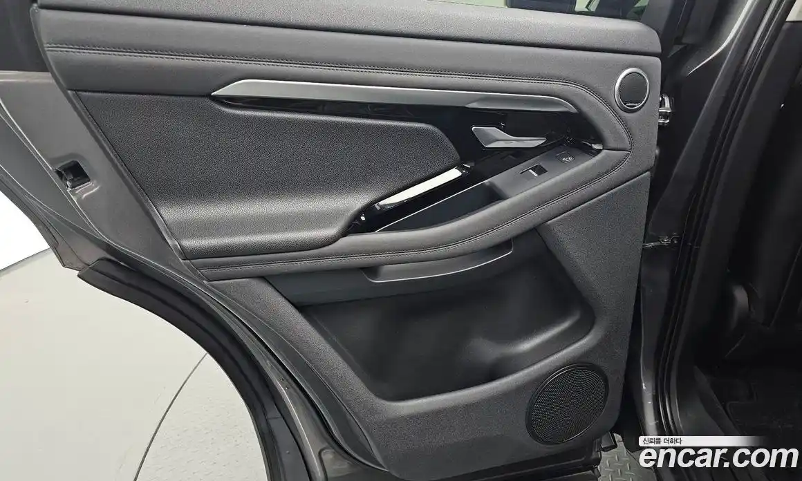 Land Rover Range Rover Evoque 2019 2.0 автомат (гидро), фото 15