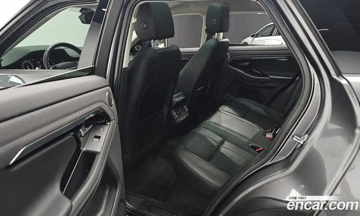 Land Rover Range Rover Evoque 2019 2.0 автомат (гидро), фото 18