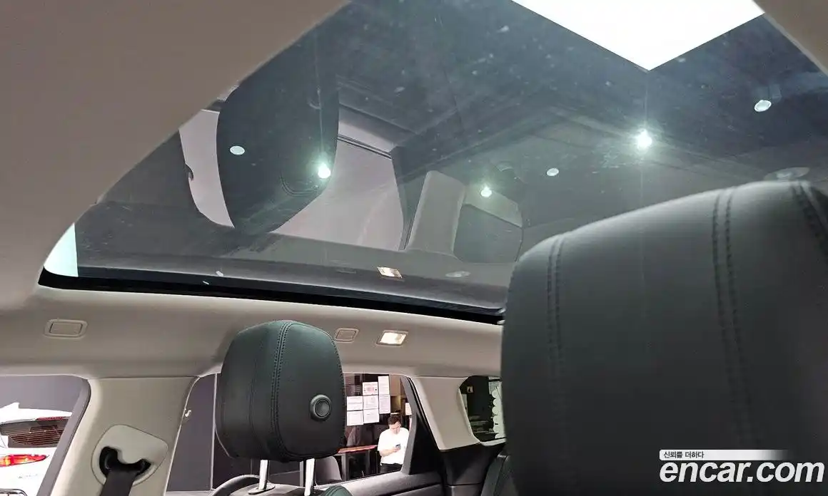 Land Rover Range Rover Evoque 2019 2.0 автомат (гидро), фото 25