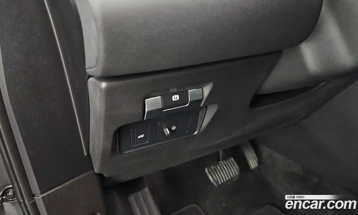 Land Rover Range Rover Evoque 2019 2.0 автомат (гидро), фото 32