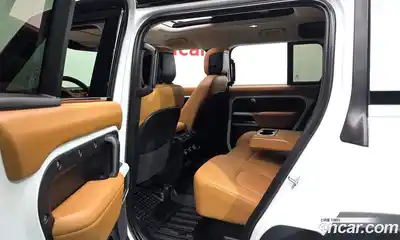 Land Rover Defender 2023 3.0 автомат (гидро), миниатюра 12