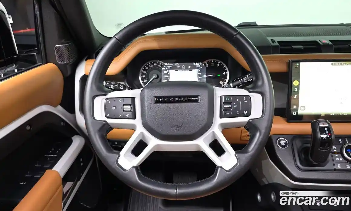 Land Rover Defender 2023 3.0 автомат (гидро), фото 13