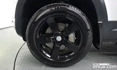 Land Rover Defender 2023 3.0 автомат (гидро), миниатюра 5