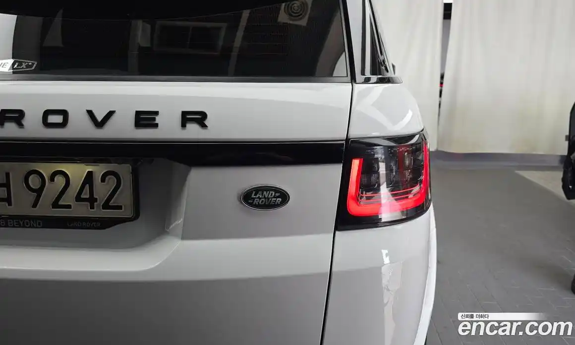 Land Rover Range Rover Sport 2022 3.0 автомат (гидро), фото 9
