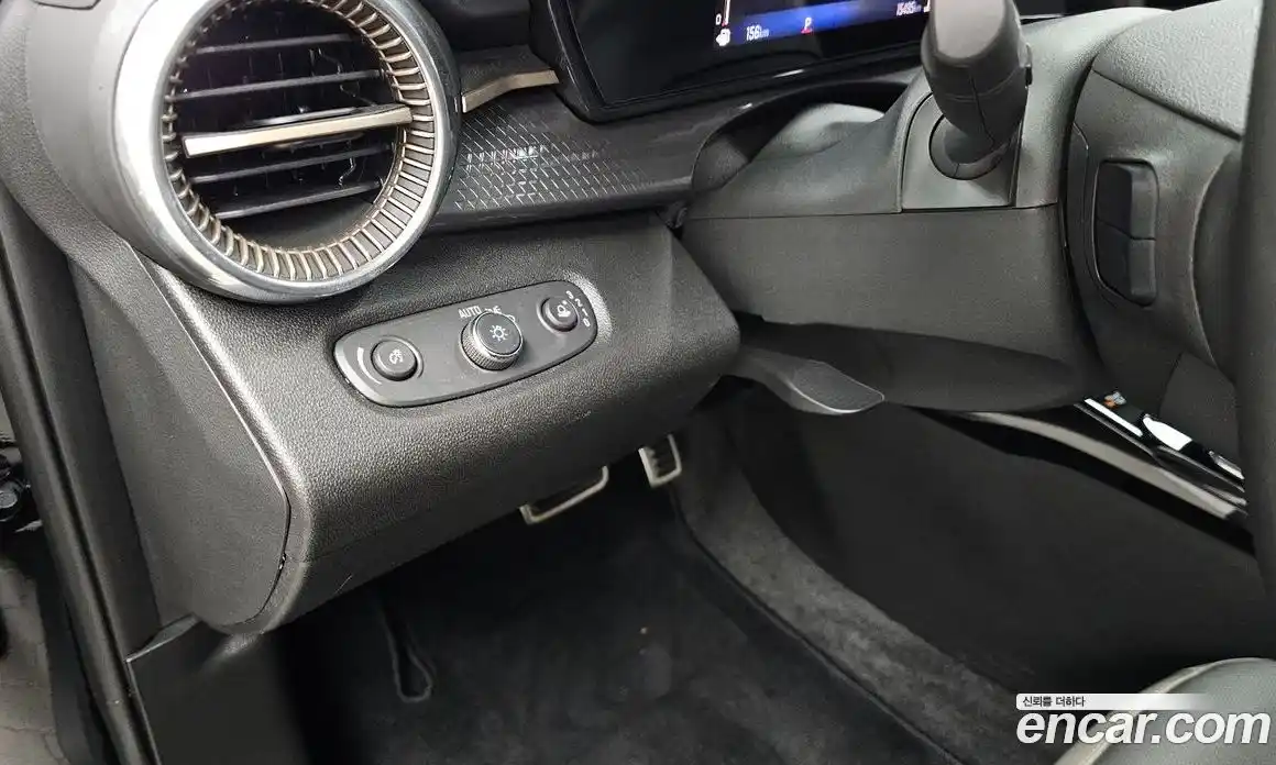 Chevrolet Trax 2023 1.2 автомат (гидро), фото 26